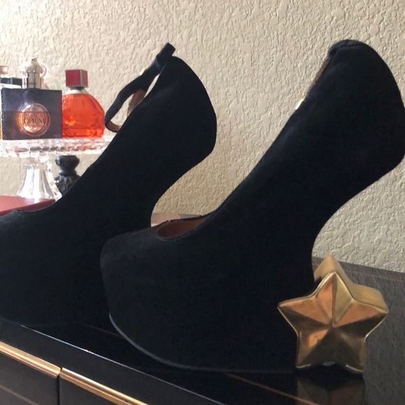 Stylish, Unique sexy leather star wedge - Picture 7 of 7